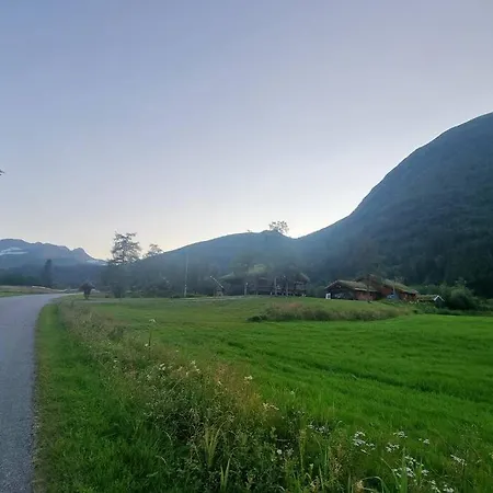アパート Garasjeleilighet Med Kort Vei Til Flott Natur, Mandalen, Rauma