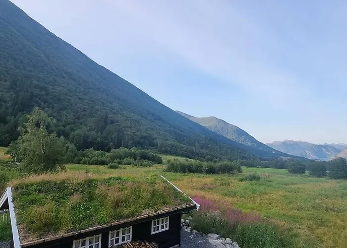 Garasjeleilighet Med Kort Vei Til Flott Natur, Mandalen, Rauma Appartamento